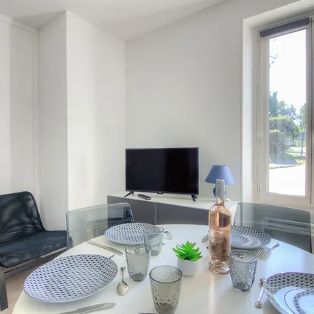 Le Petit Robinson-8 By Interhome *